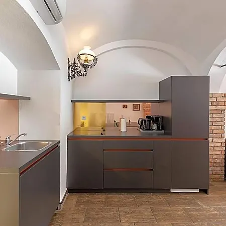 Готель Aroma With Terrace I. 3*